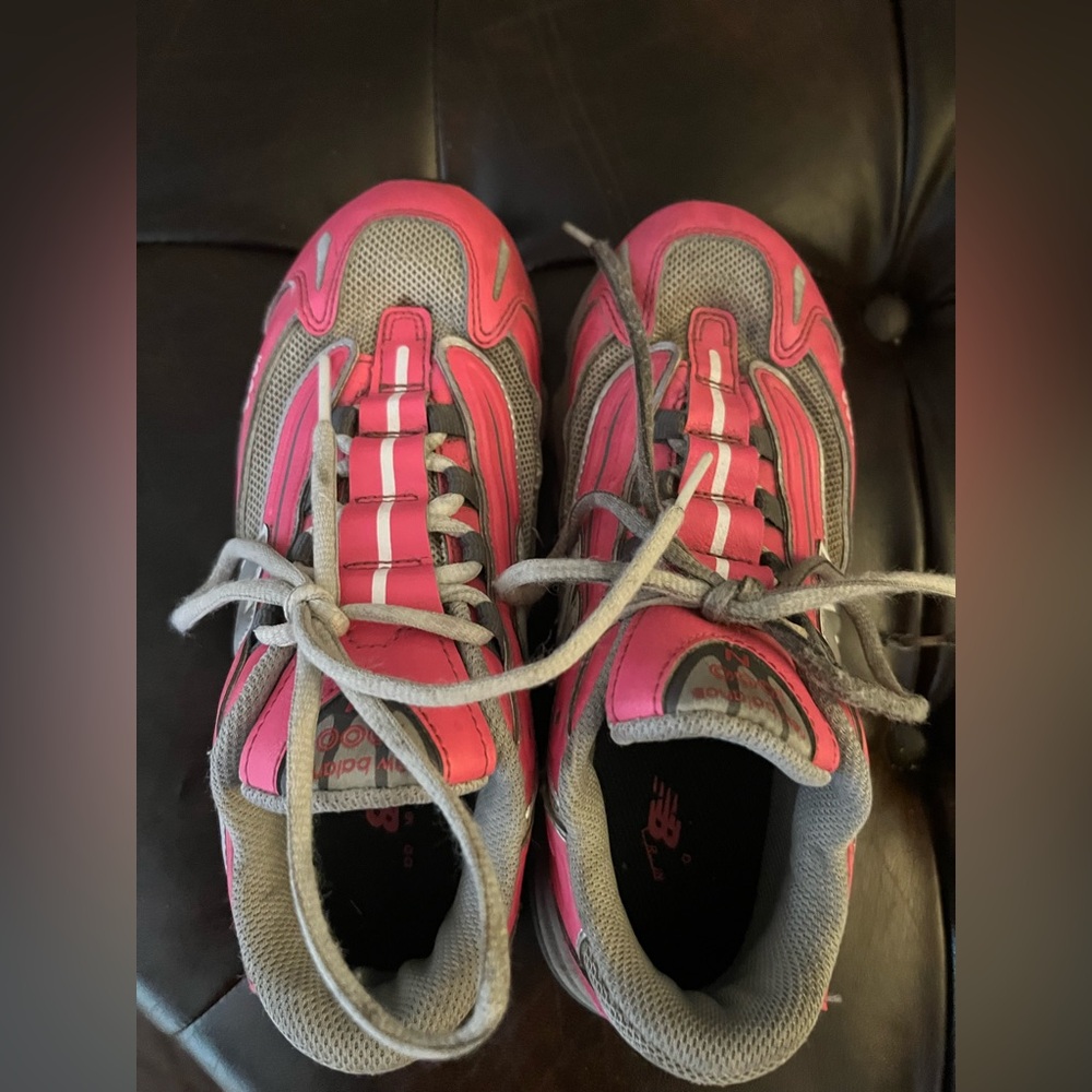 Big Girl’s Pink and Gray New Balance 1000 Sneakers Size 4